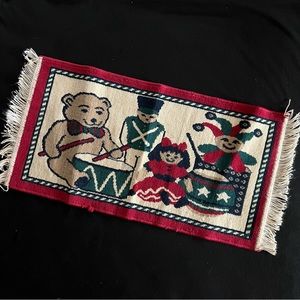 Vintage Christmas Holiday Rug Majestic 27x19” USA